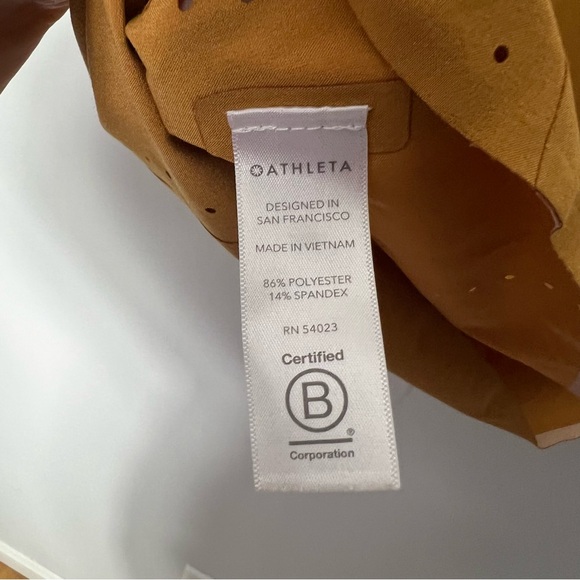 Athleta Terra Crop Laser Cut Tank Top Sleeveless Shirt Gold Wheat Size Small 677 - Picture 8 of 11